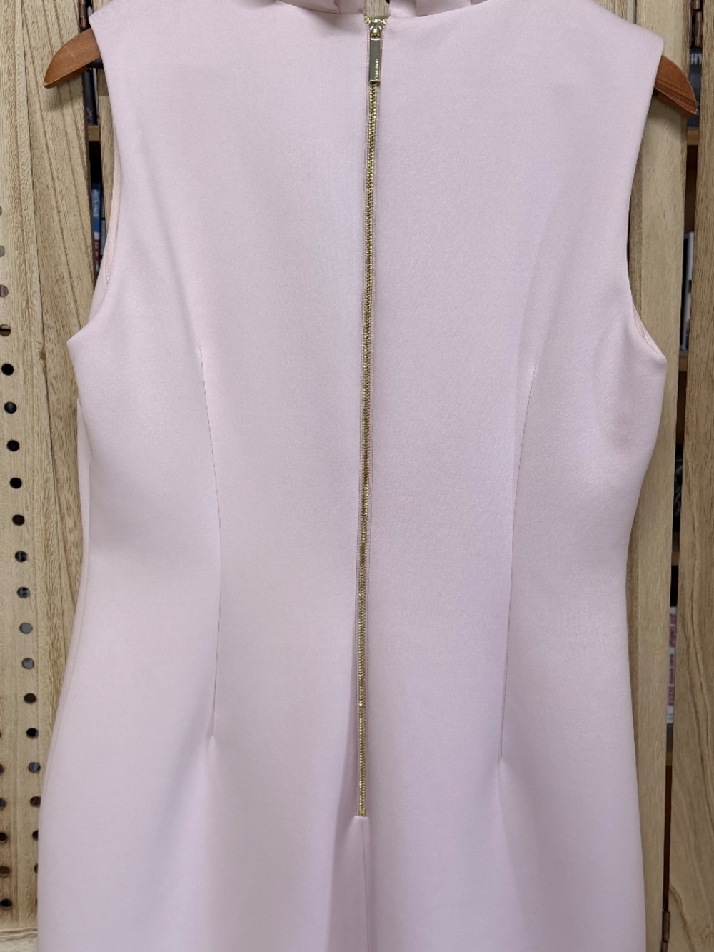 Calvin Klein Premium Scuba Crepe Ruffle V-Neck Sheath Dress Blush Pink Size 12 - Picture 11 of 13